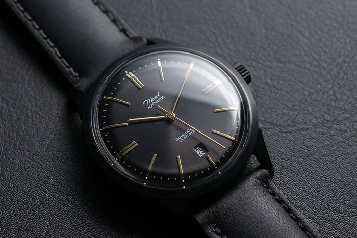 DWC - Black domed sunray dial with applied indices and 6 o'clock date window (Miyota 8215 / 8315)