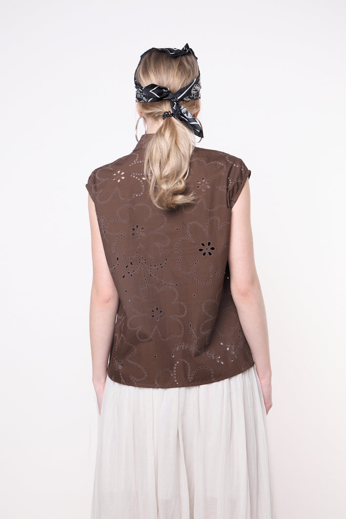 Embroidered sleeveless cotton blouse wholesale