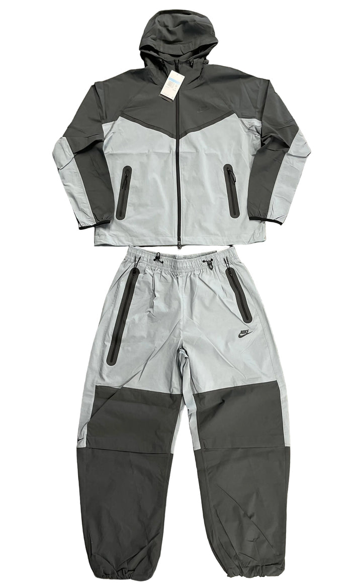 Nike Tech Woven Oversized Set "Grey/Black"