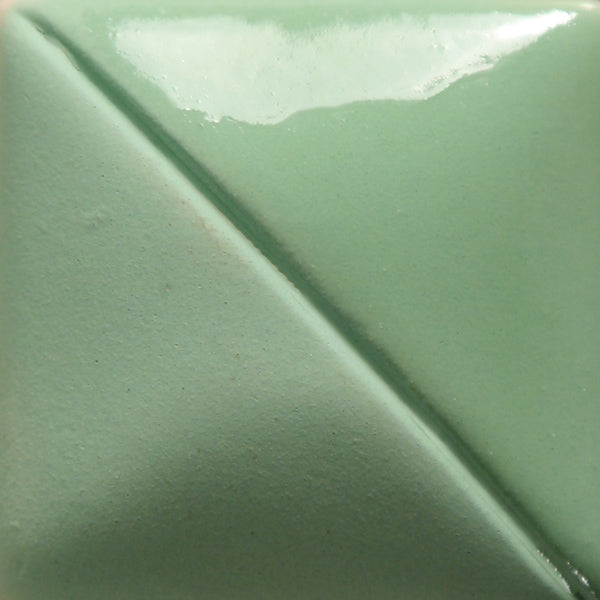UG068 - Apple Green