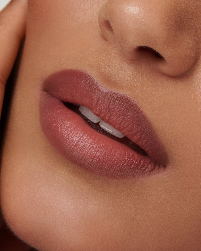 3C Deep Berry (Sculpt and Shade Lip Pencil)