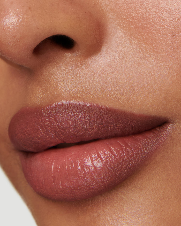 3C Deep Berry (Sculpt and Shade Lip Pencil)