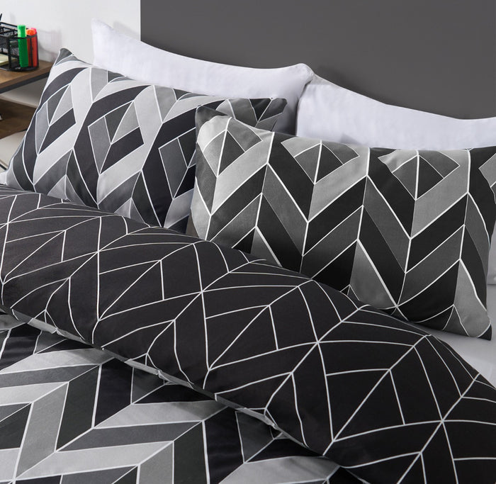 Abstract Chevron Reversible Duvet Cover Set 🇬🇧