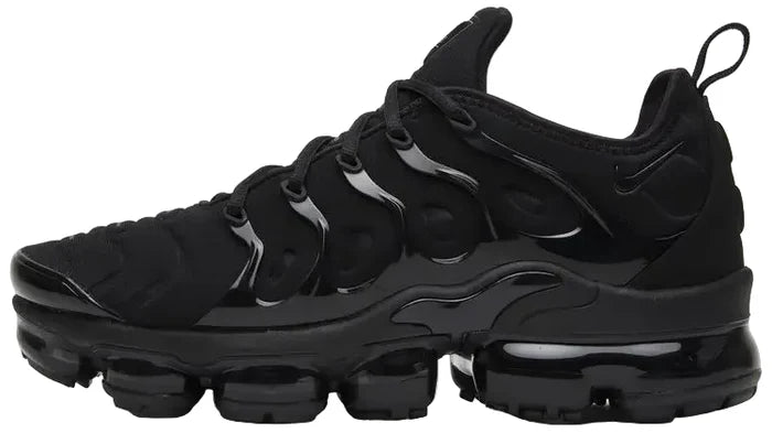 Nike Air VaporMax Plus "Triple Black"