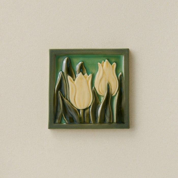 Ashbee Tile, Chantilly
