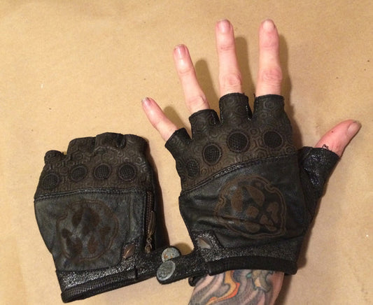 AYYA WEAR GLOVES