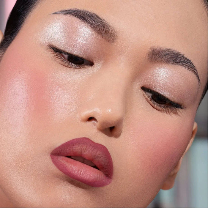 Berry Pop Lip Crayon model look.