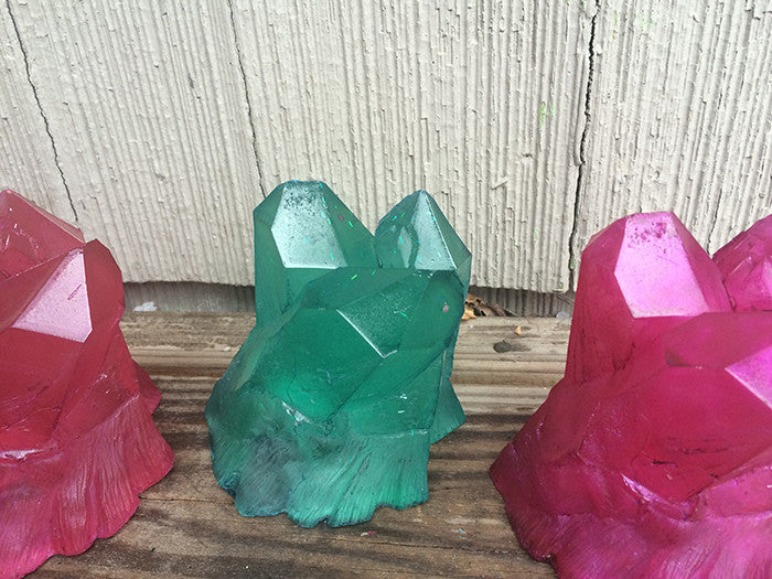 CAST CRYSTAL LIGHT- QUARTZ CHUNK
