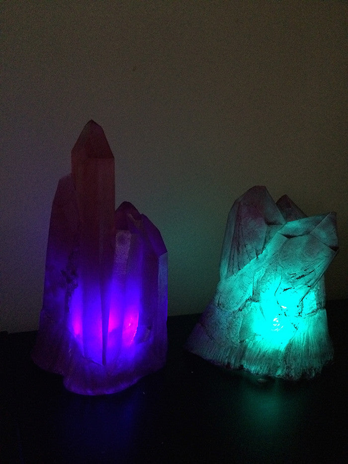 CAST CRYSTAL LIGHT- QUARTZ CHUNK