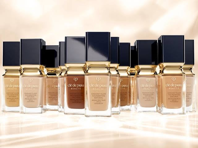 Cle De Peau Radiant Fluid Foundation Natural SPF25++