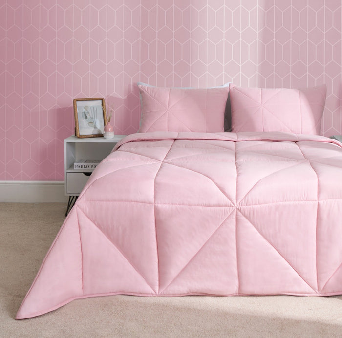 Coverless Geo Quilted 7.5 Tog Duvet Set 🇬🇧