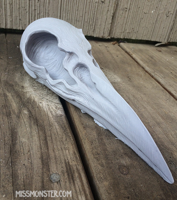CROW CREATURE CAST SKULL
