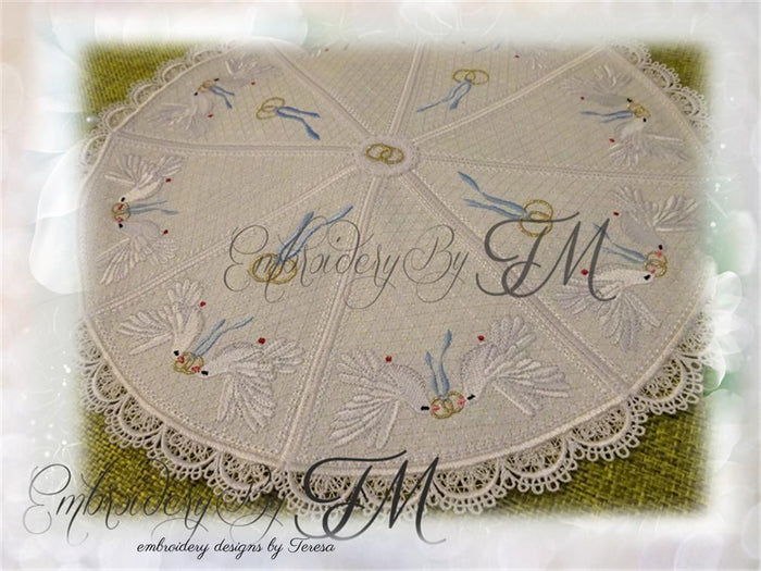 Doily with dove /5x7 hoop