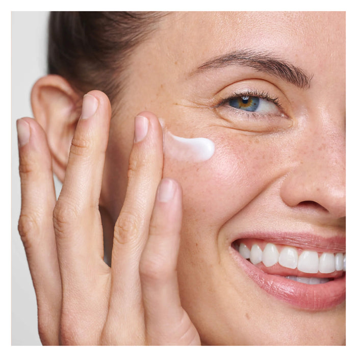Mad Hippie Eye Cream Texture