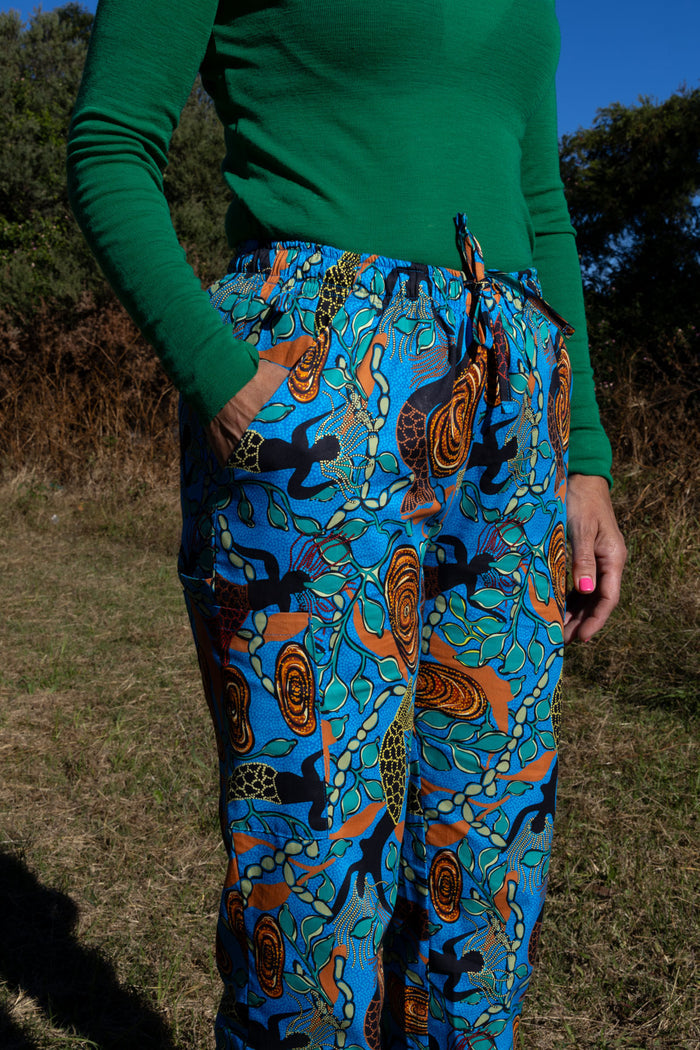 Five Islands - Unisex Printed Scrub Pants