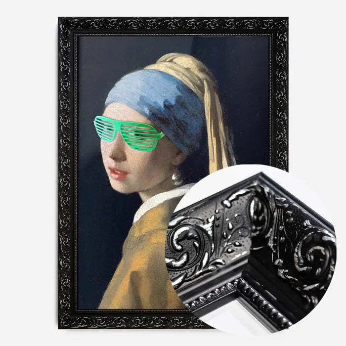 21x30cm | 8¼ x 11¾in / Black Ornate Frame