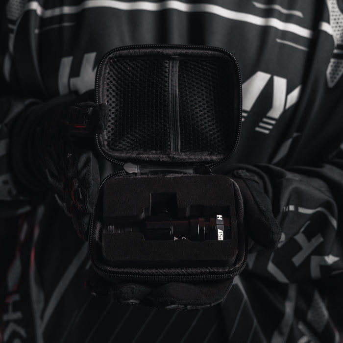 Hostile® XLP Regulator - Top Port Quick-Disconnect - Black