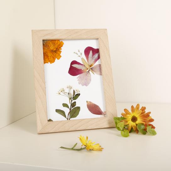 HUCKLEBERRY MAKE YOUR OWN FLOWER FRAME
