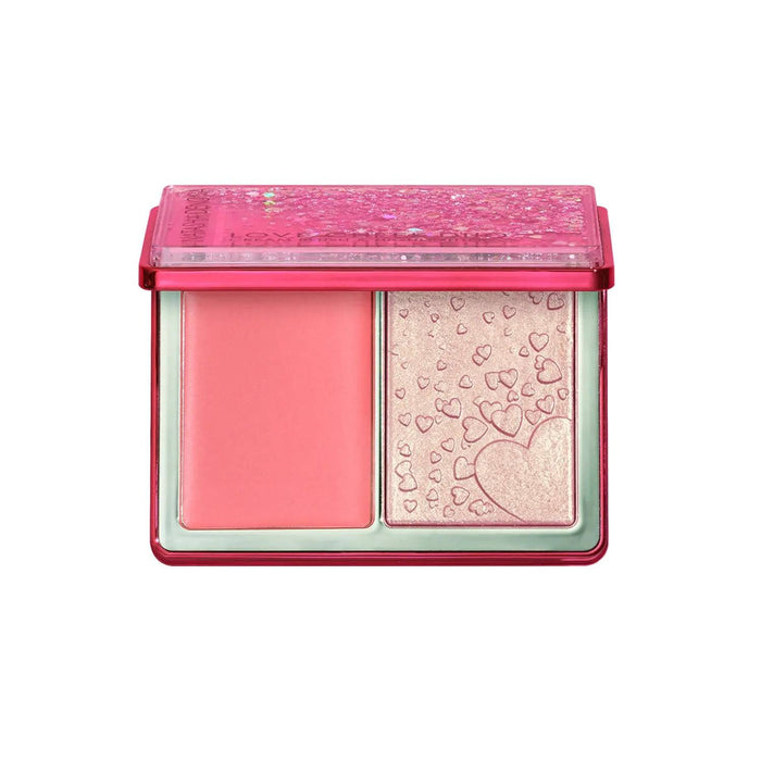 Love Cheek Duo packshot.