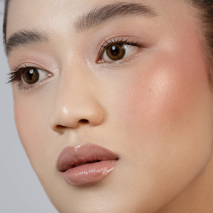 Mini Rose Cheek Duo model look on a light background.