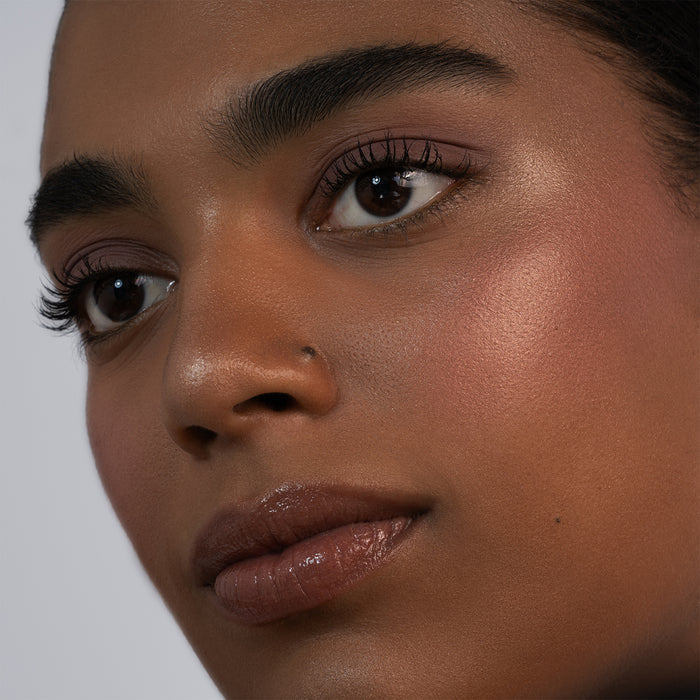 Mini Rose Cheek Duo model look on a light background.