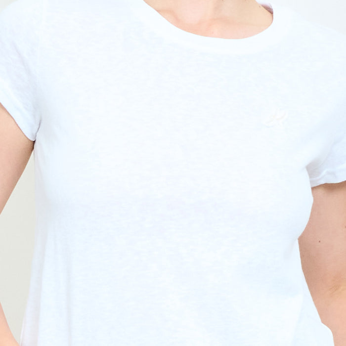 Minimal chest logo detail fitted short sleeve t-shirt with clean round neckline wholesale
