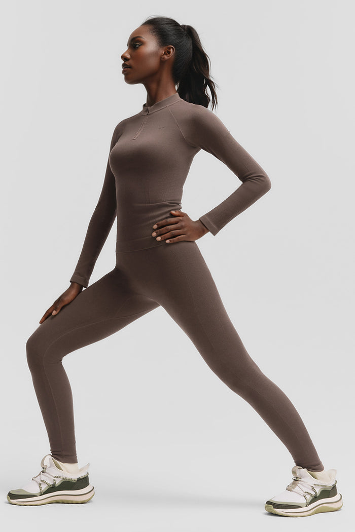 beneunder motionset womens light warmth sport performance base layer set #color_brown