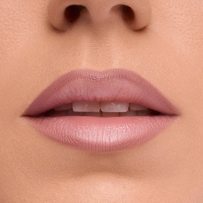 My Dream Lip Crayon model look - lips close-up.