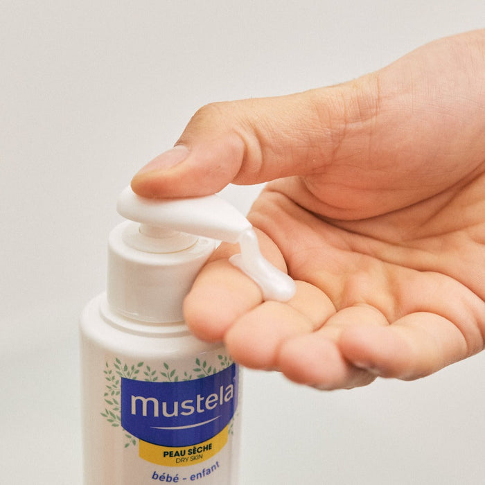 MUSTELA Nourishing Cleansing Gel With With Cold Cream With Organically Farmed Beeswax 300ml | Isetan KL Online Store