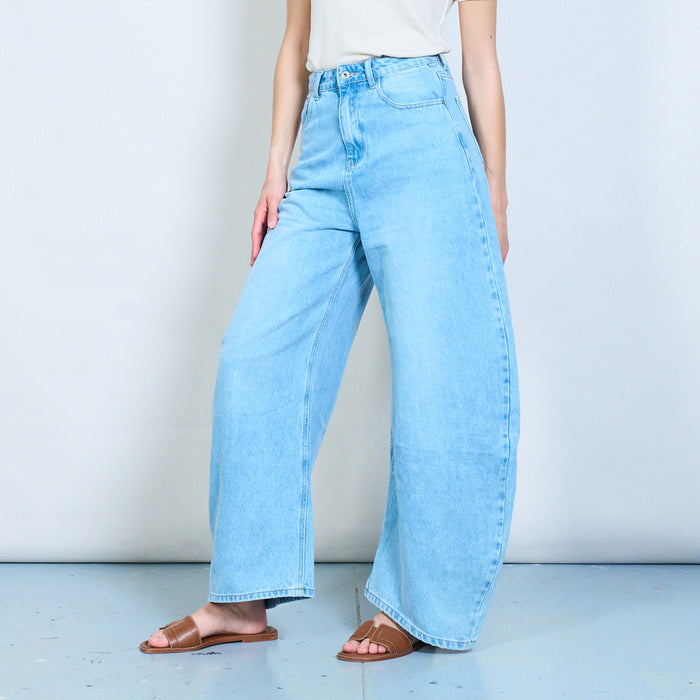 Relaxed flow wide-leg denim jeans with soft drape silhouette wholesale