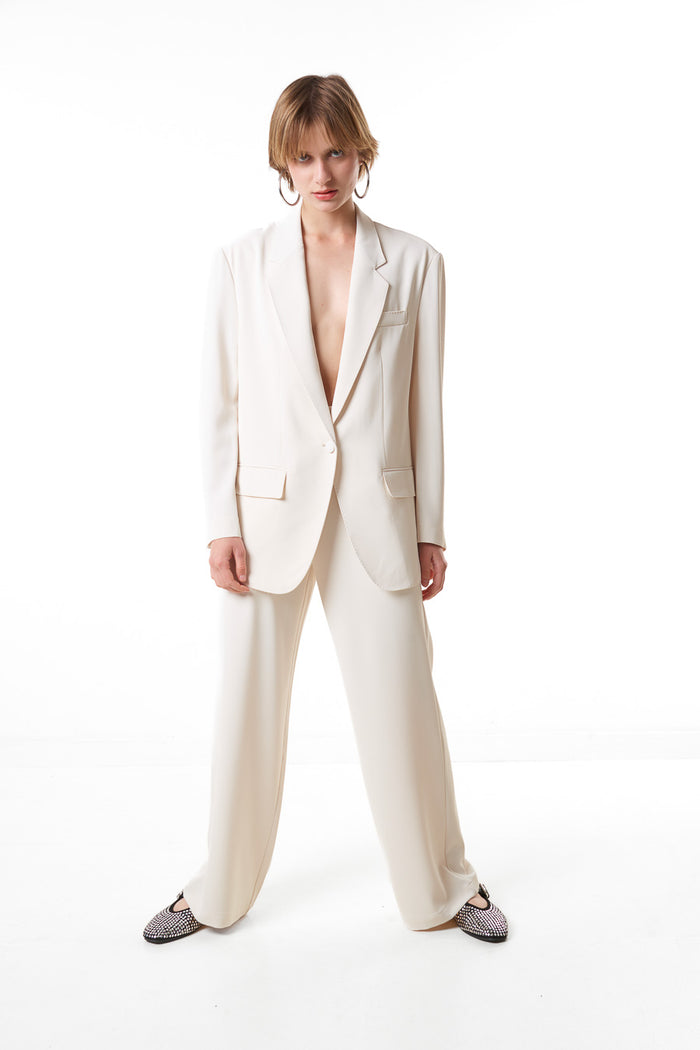 Single breasted relaxed tailored blazer wholesale