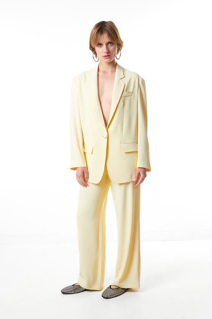 Single breasted relaxed tailored blazer wholesale