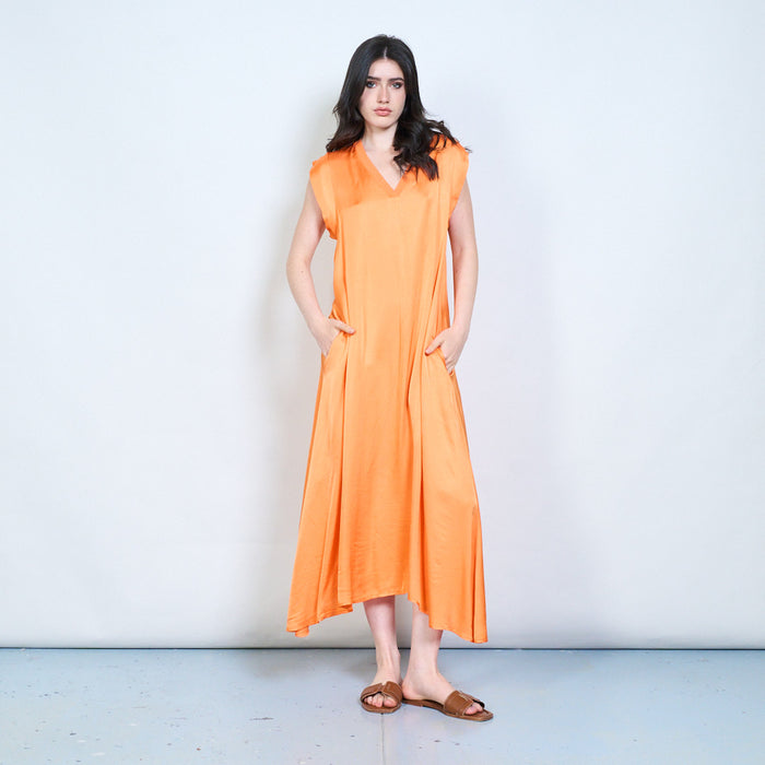 Sleeveless fluid maxi dress wholesale