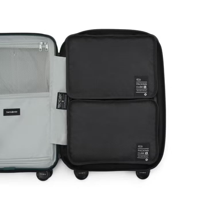 Travel Essentials Pack. Cubes Cabin Set