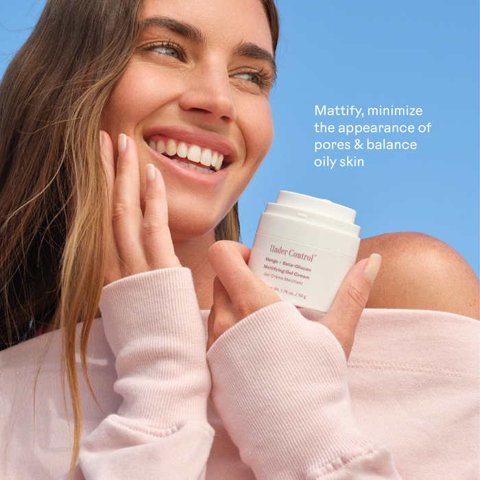Three Ships-Under Control™ Mango + Beta-Glucan Mattifying Gel Cream-Skincare-990478500334-UnderControl_Mango_Beta-GlucanMattifyingGelCream_2_Application-The Detox Market |