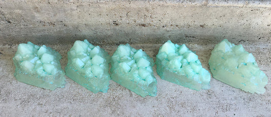 URETHANE GLOW IN THE DARK CRYSTAL- LARGE ( MINT GREEN)