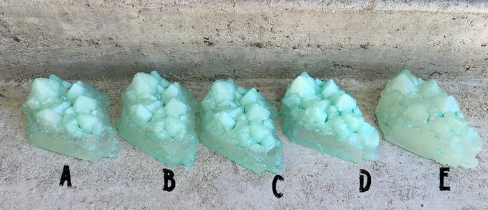 URETHANE GLOW IN THE DARK CRYSTAL- LARGE ( MINT GREEN)