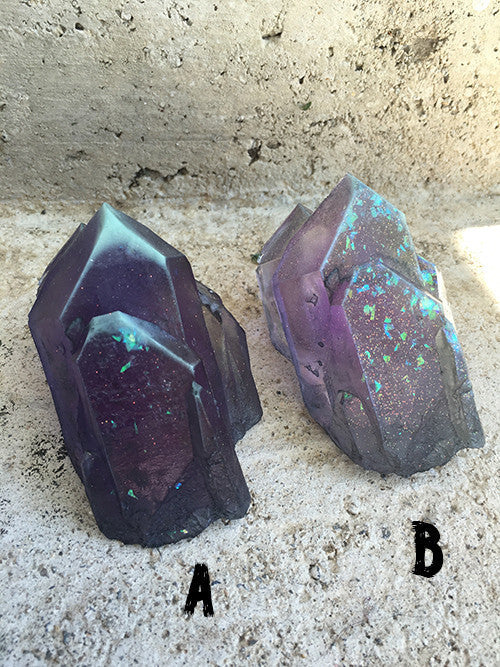 URETHANE GLOW IN THE DARK CRYSTAL- SMALL (DEEP BLUE)