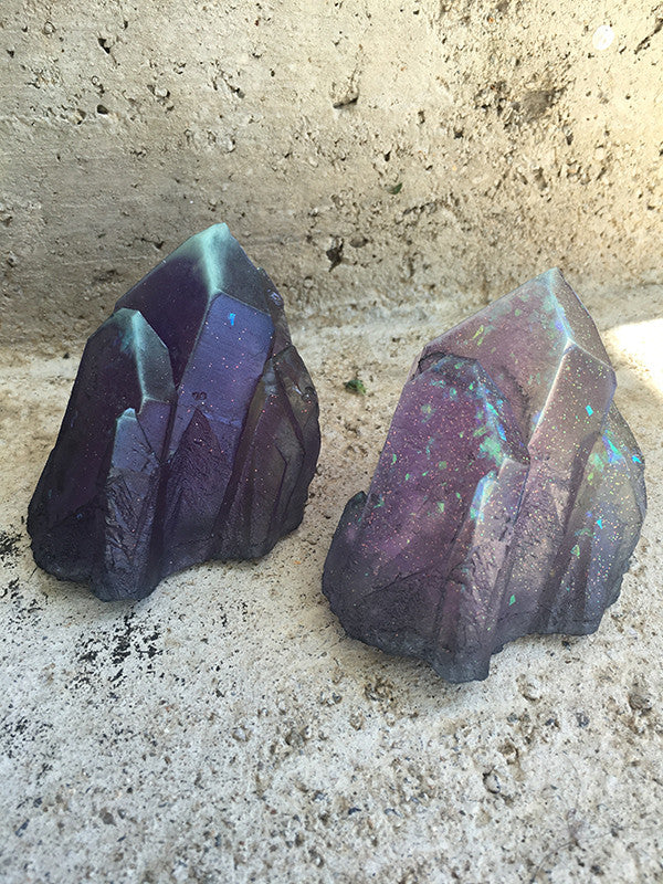 URETHANE GLOW IN THE DARK CRYSTAL- SMALL (DEEP BLUE)