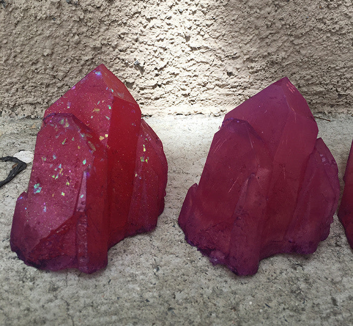URETHANE GLOW IN THE DARK CRYSTAL- SMALL ( PINK)